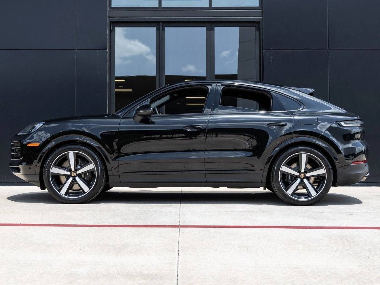 2025 Porsche Cayenne E-Hybrid Coupe
