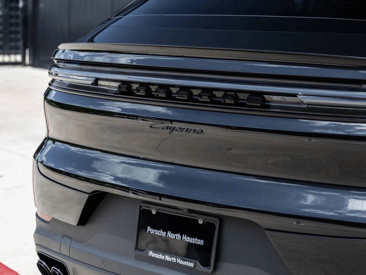 2025 Porsche Cayenne E-Hybrid Coupe