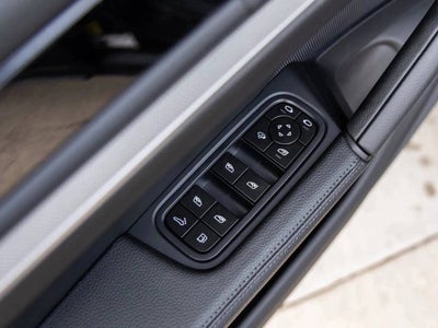 2025 Porsche Cayenne E-Hybrid Coupe