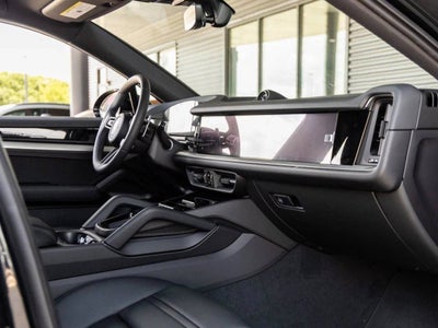 2025 Porsche Cayenne E-Hybrid Coupe