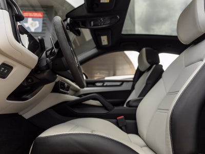 2025 Porsche Cayenne Cayenne E-Hybrid Coupe
