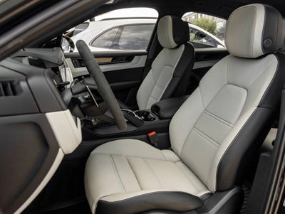2025 Porsche Cayenne Cayenne E-Hybrid Coupe