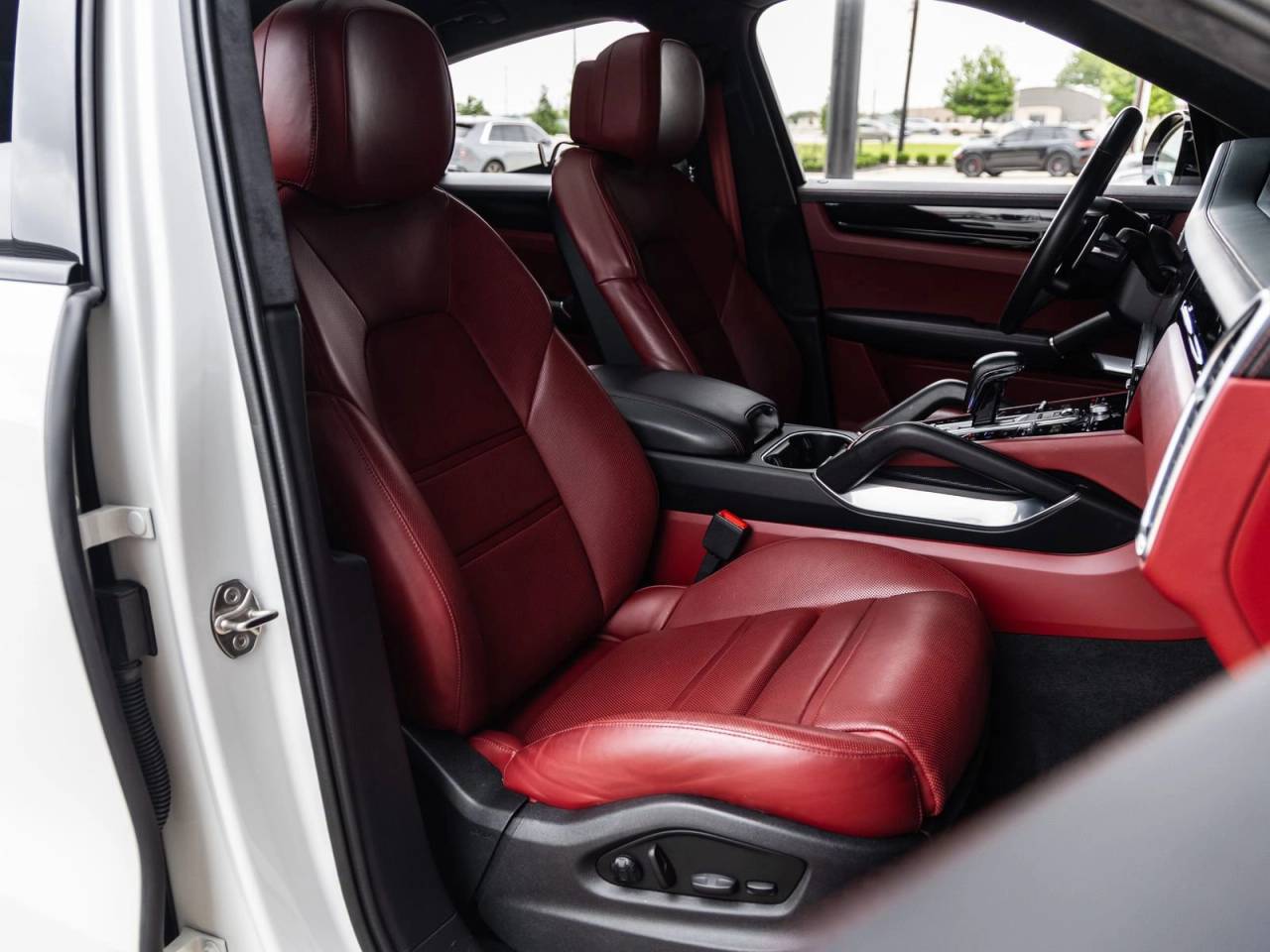 2023 Porsche Cayenne Turbo Coupe