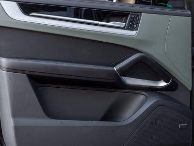2025 Porsche Cayenne Cayenne GTS Coupe