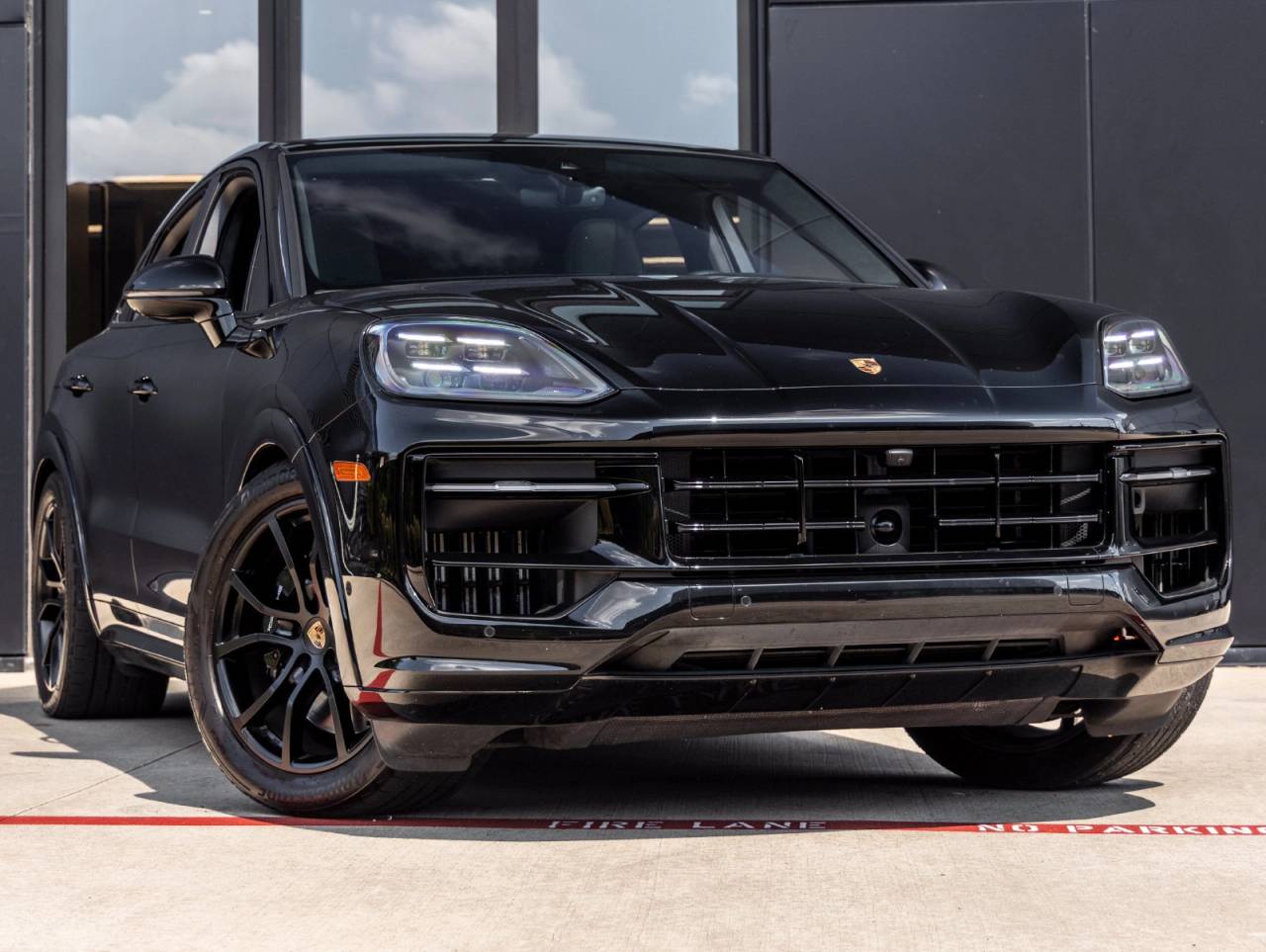 2025 Porsche Cayenne Cayenne GTS Coupe