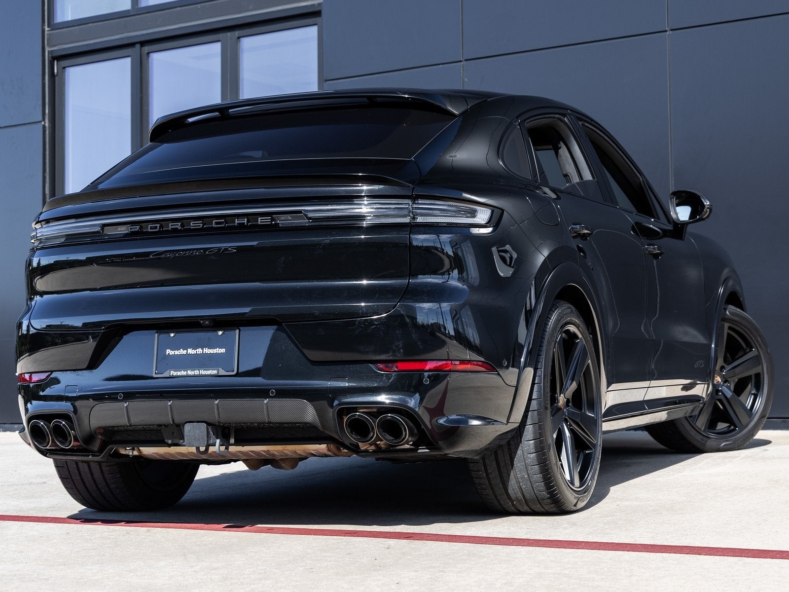 2025 Porsche Cayenne Coupe Cayenne GTS Coupe