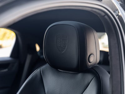 2025 Porsche Cayenne Coupe Cayenne GTS Coupe