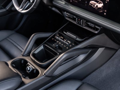 2025 Porsche Cayenne Coupe Cayenne GTS Coupe