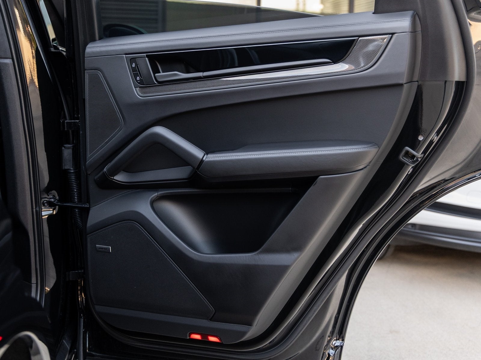 2025 Porsche Cayenne Coupe Cayenne GTS Coupe