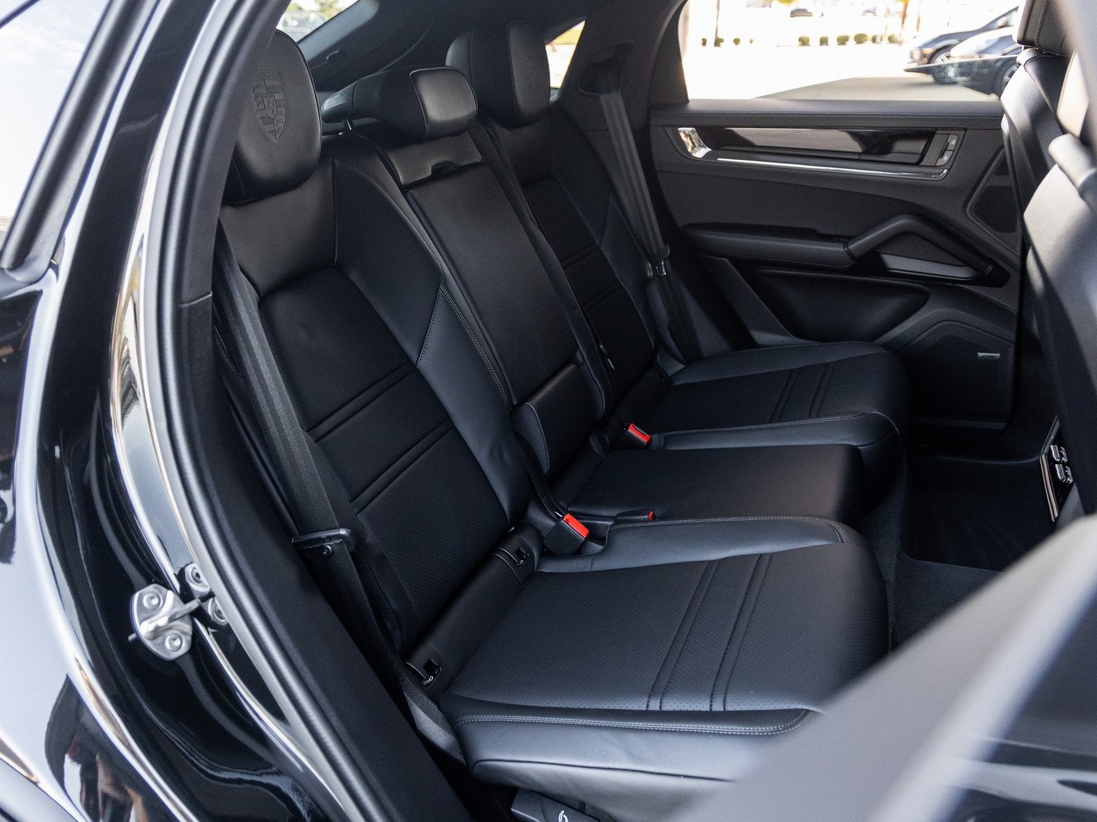 2025 Porsche Cayenne Coupe Cayenne GTS Coupe