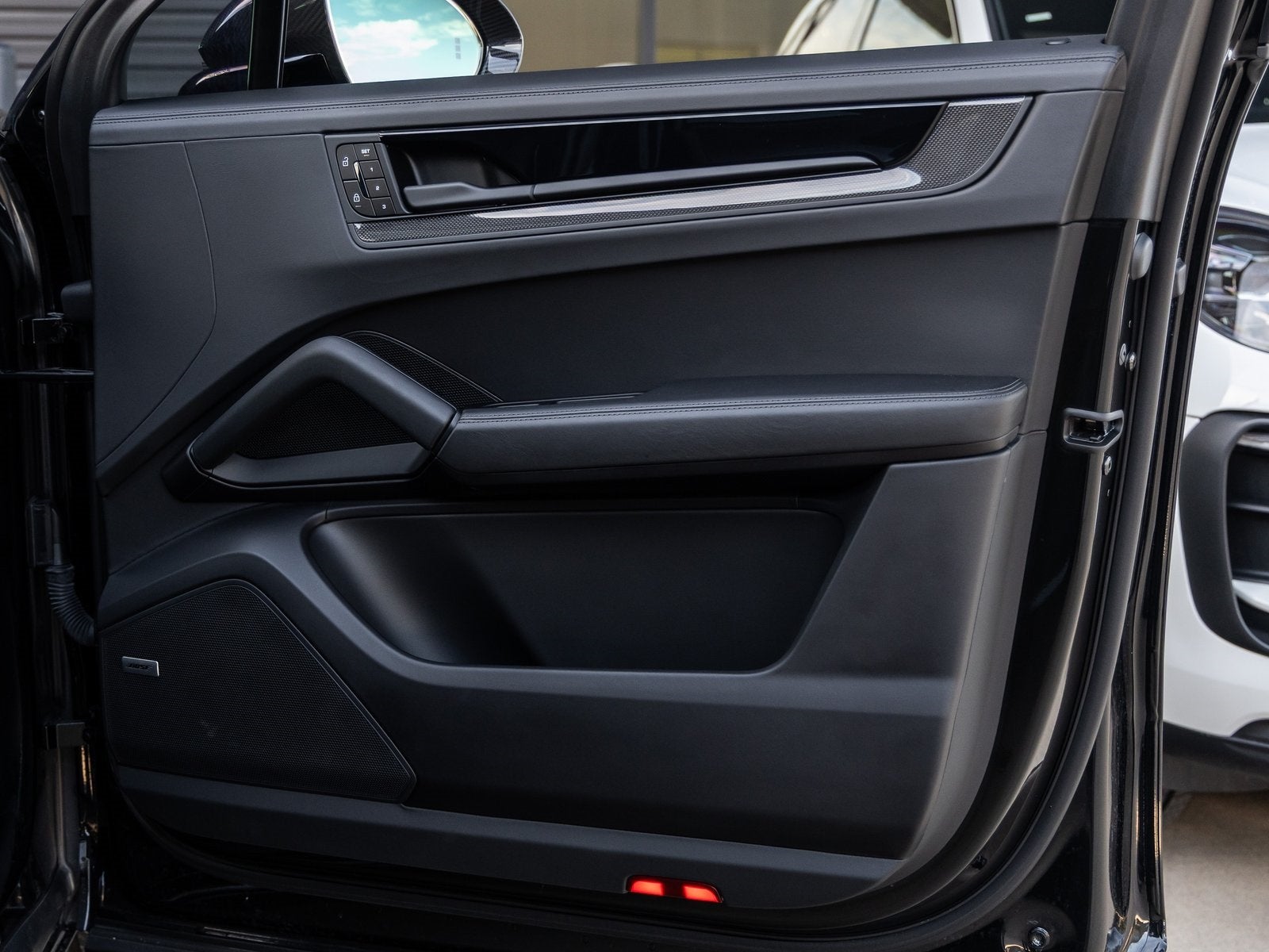 2025 Porsche Cayenne Coupe Cayenne GTS Coupe