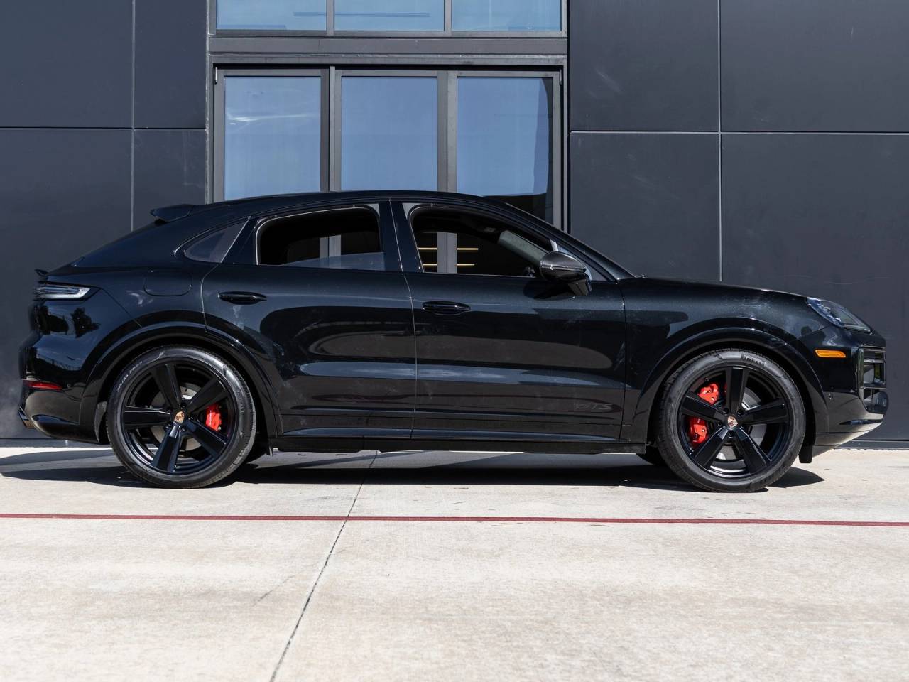 2025 Porsche Cayenne Coupe Cayenne GTS Coupe
