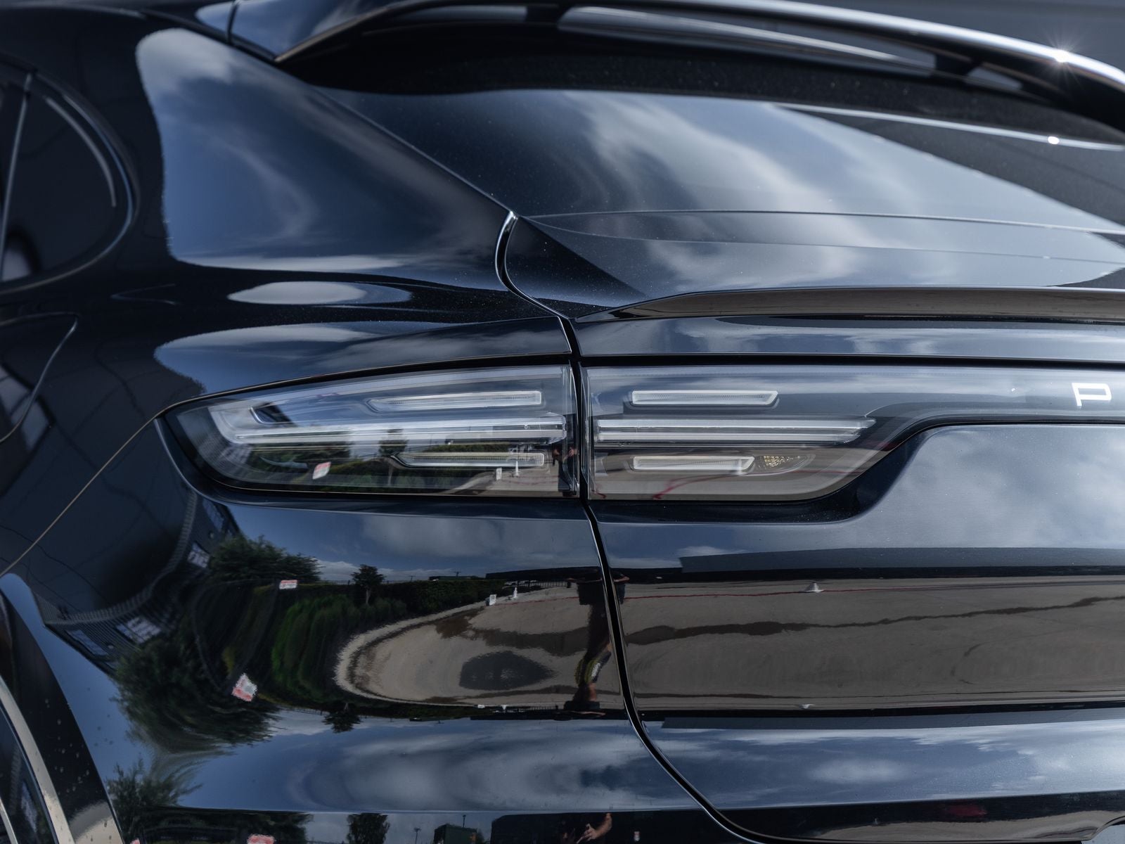 2023 Porsche Cayenne Turbo S E-Hybrid Coupe