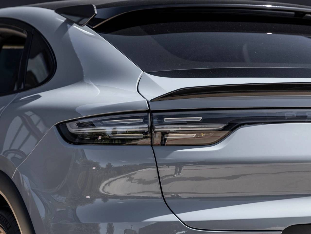 2022 Porsche Cayenne Cayenne Turbo GT (MY22)