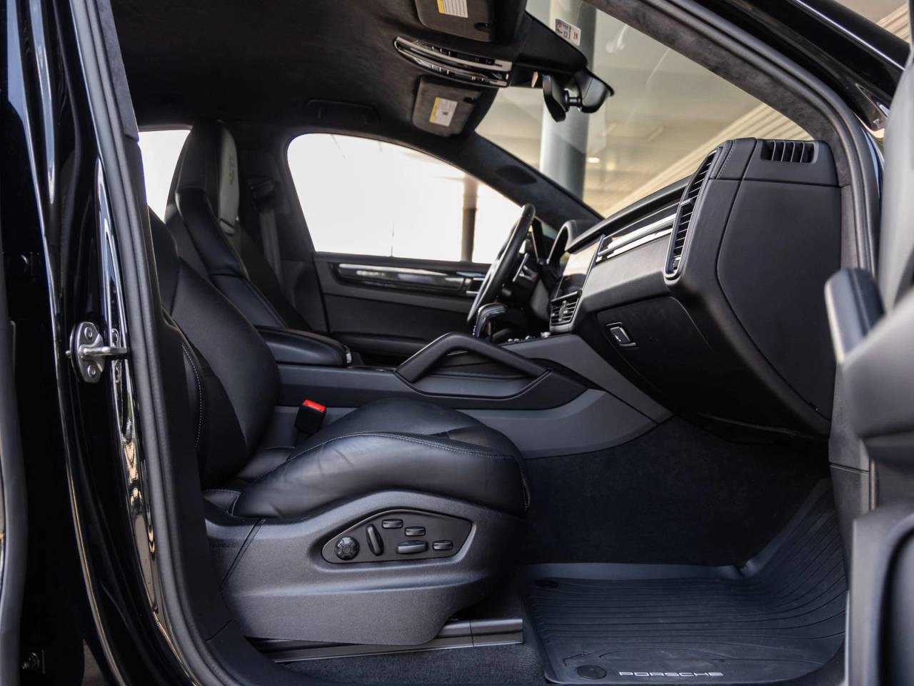 2023 Porsche Cayenne Cayenne Turbo GT