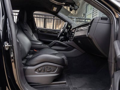 2023 Porsche Cayenne Turbo GT