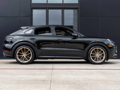 2024 Porsche Cayenne Coupe Cayenne Turbo GT