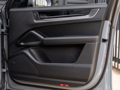 2024 Porsche Cayenne Coupe S