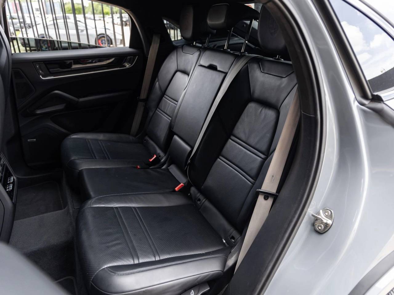 2024 Porsche Cayenne S Coupe