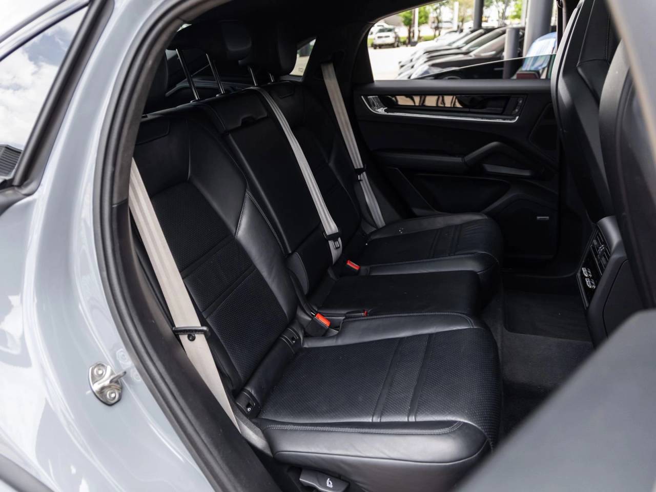2024 Porsche Cayenne S Coupe