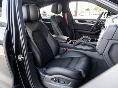 2025 Porsche Cayenne S Coupe