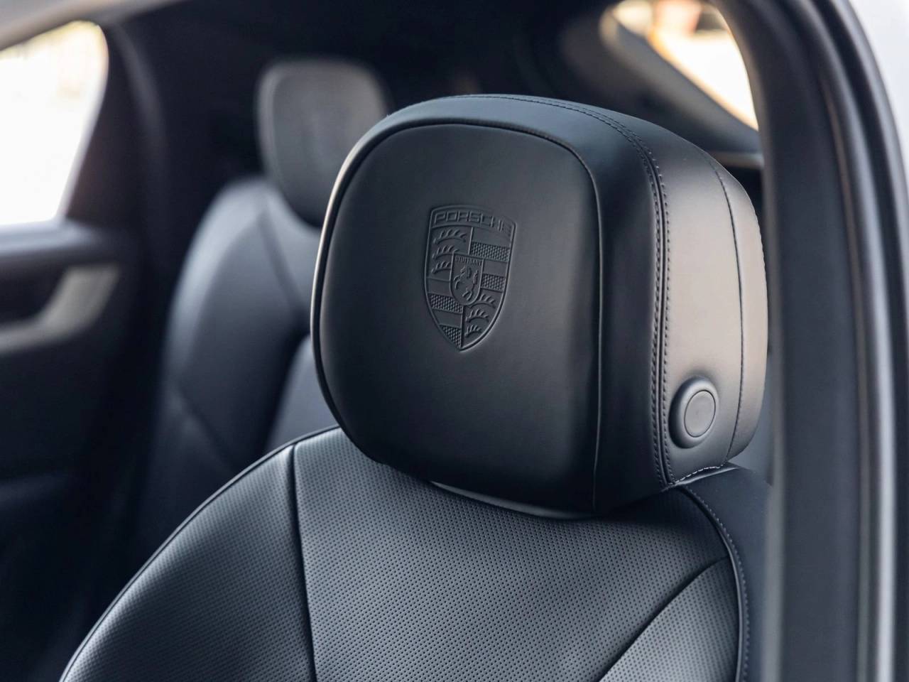 2026 Porsche Cayenne Cayenne S Coupe
