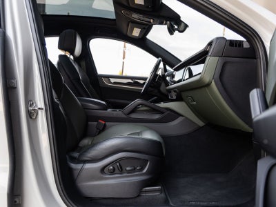 2024 Porsche Cayenne S Coupe