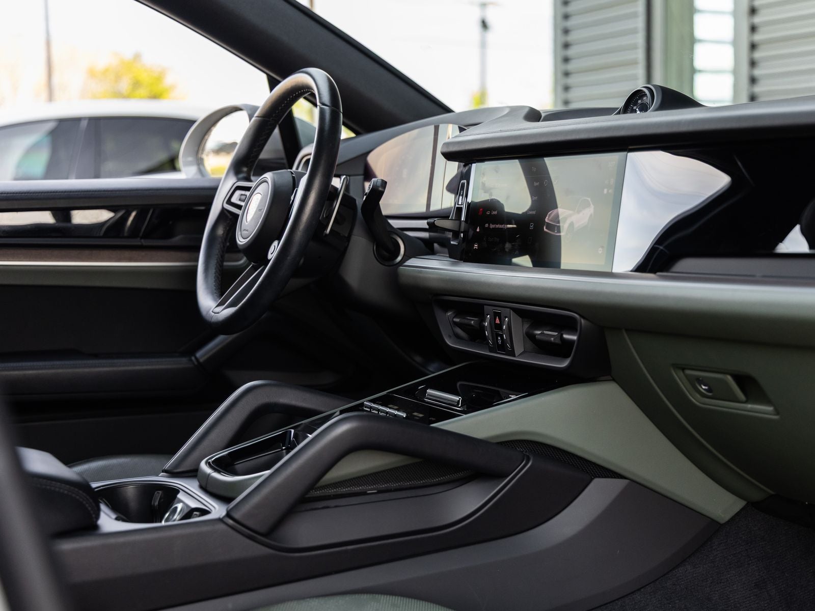 2024 Porsche Cayenne S Coupe