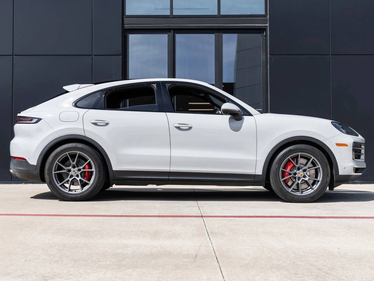 2024 Porsche Cayenne S Coupe