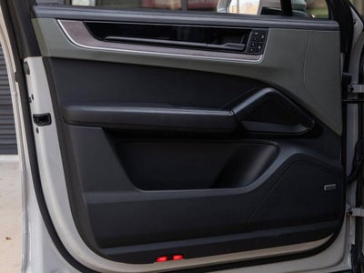 2024 Porsche Cayenne S Coupe