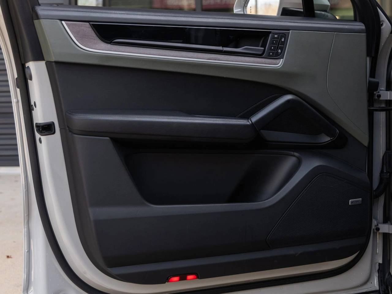 2024 Porsche Cayenne S Coupe