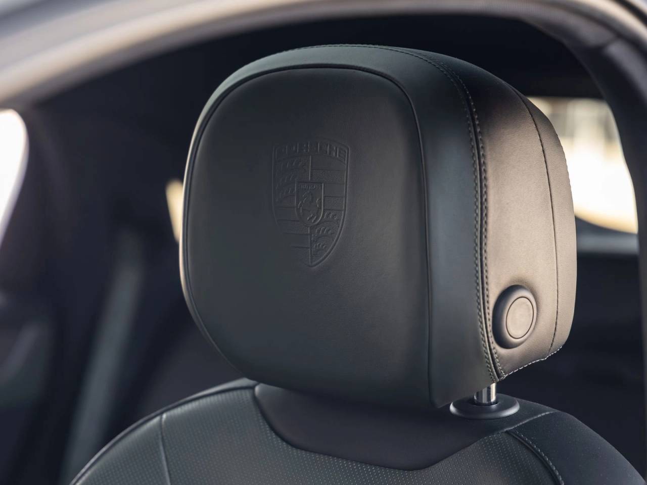 2024 Porsche Cayenne S Coupe