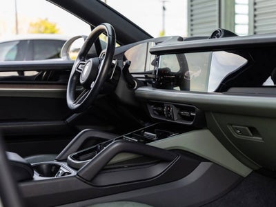 2024 Porsche Cayenne S Coupe