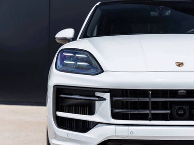 2025 Porsche Cayenne S Coupe
