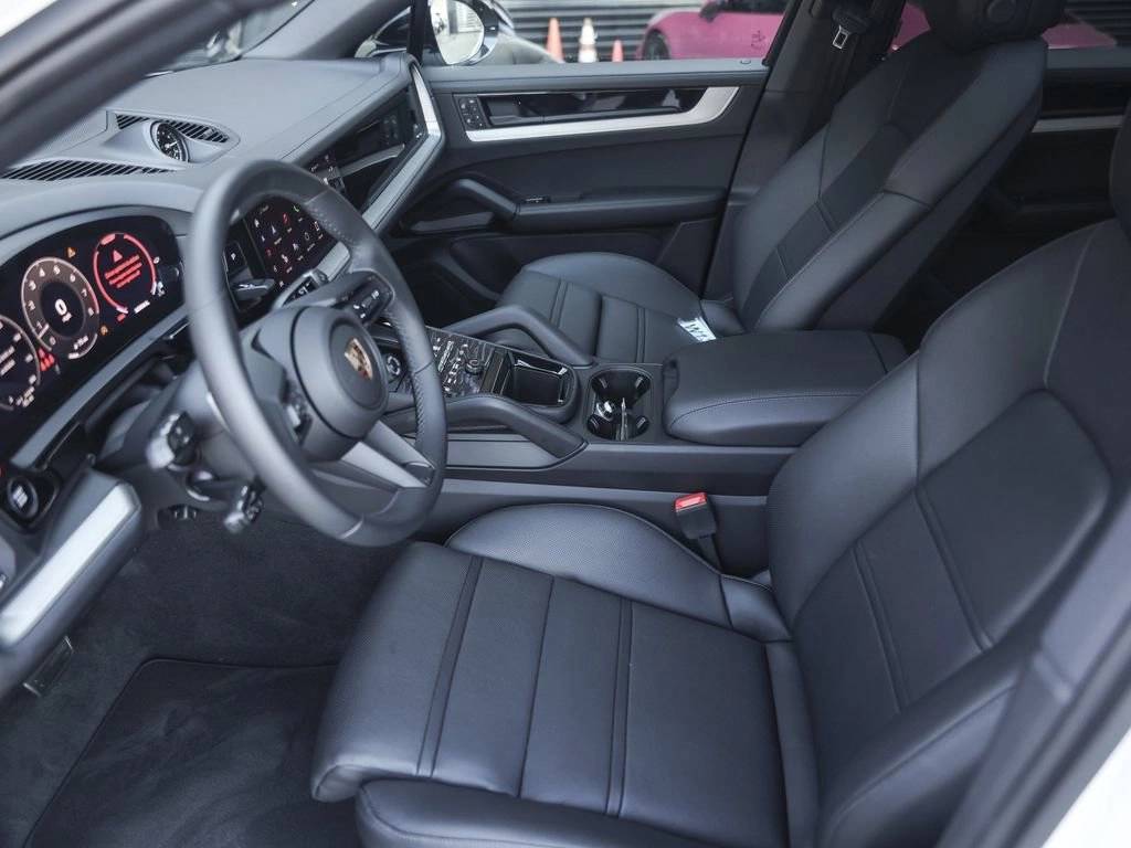 2025 Porsche Cayenne Cayenne S Coupe