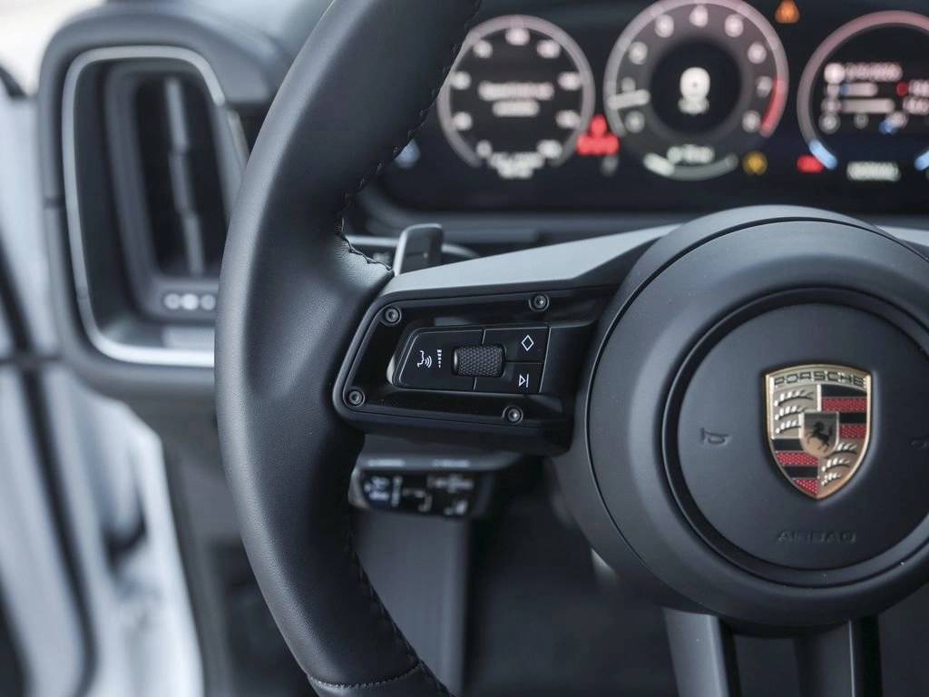 2025 Porsche Cayenne Cayenne S Coupe