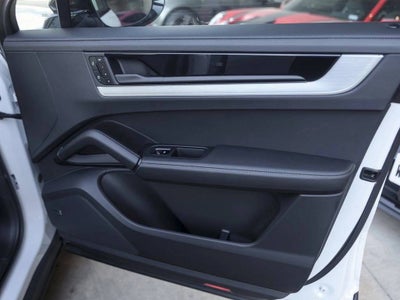 2025 Porsche Cayenne Cayenne S Coupe