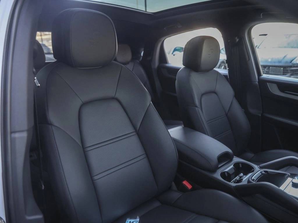 2025 Porsche Cayenne Cayenne S Coupe