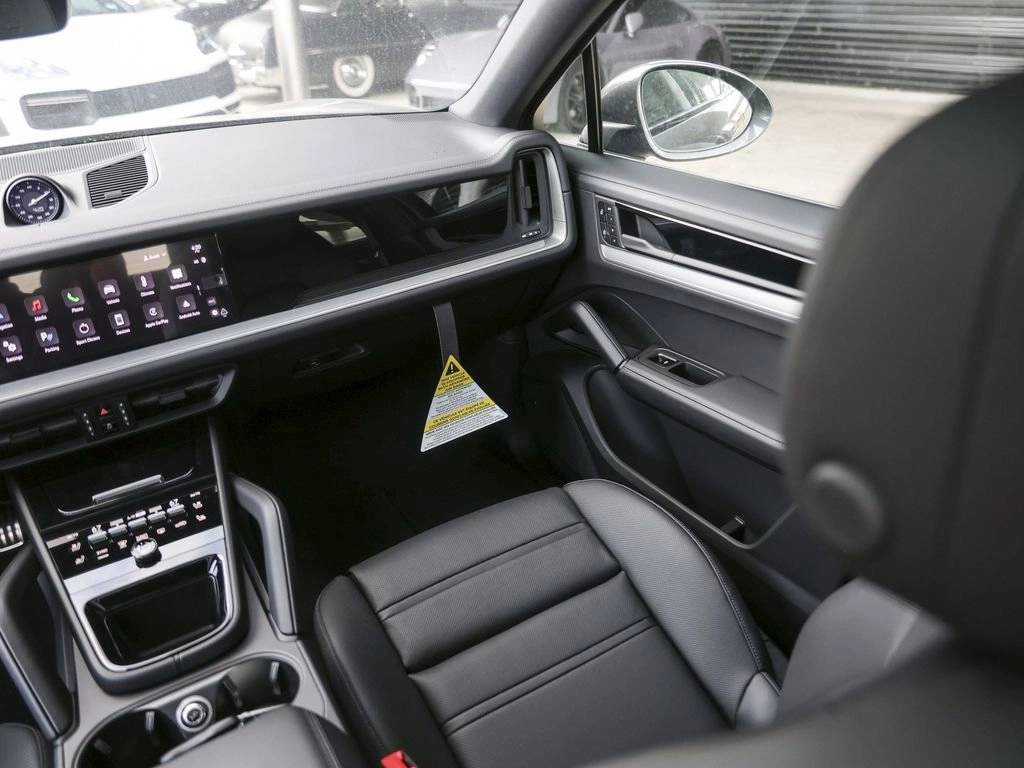 2025 Porsche Cayenne Cayenne S Coupe
