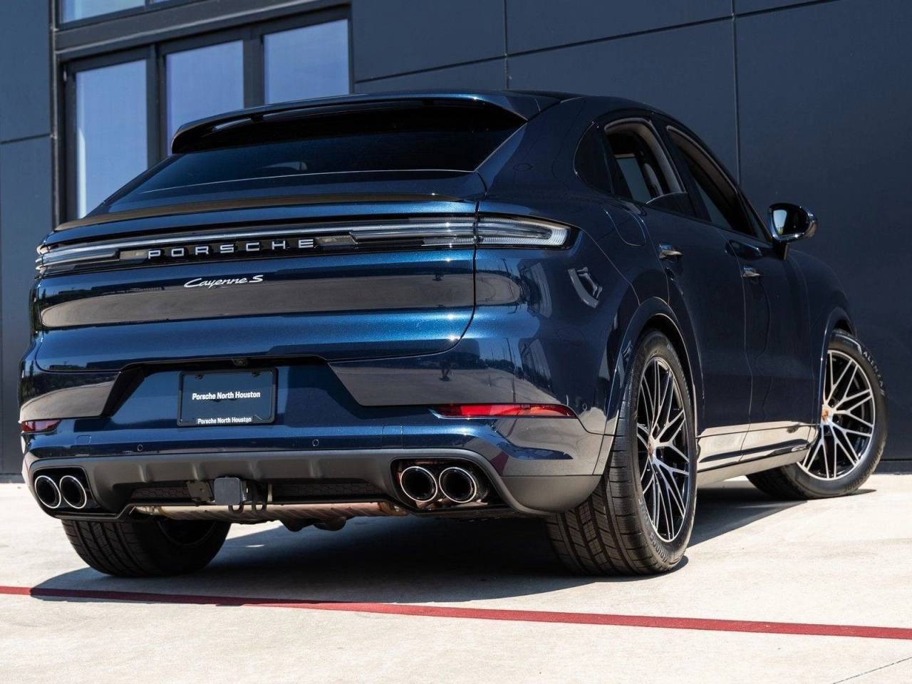 2025 Porsche Cayenne S Coupe