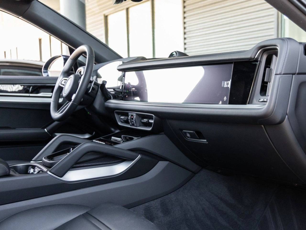 2025 Porsche Cayenne S Coupe