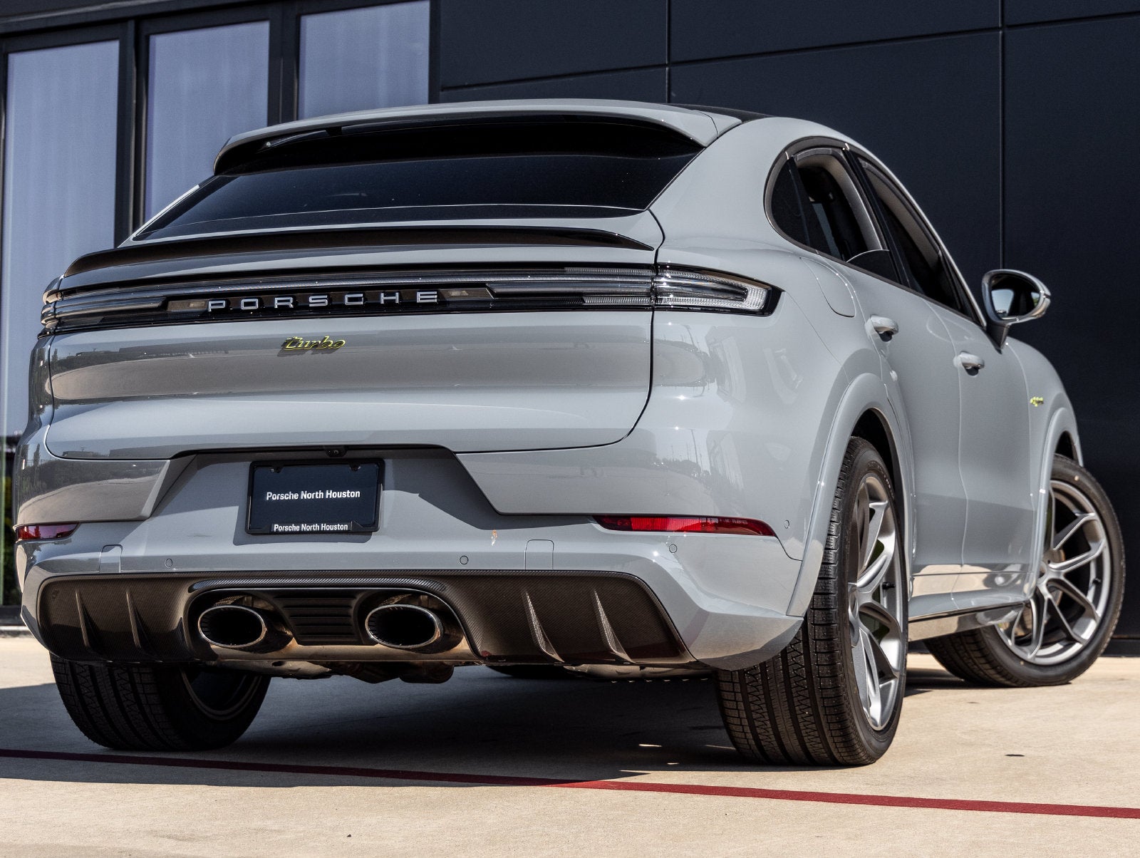 2025 Porsche Cayenne E-Hybrid Coupe Turbo