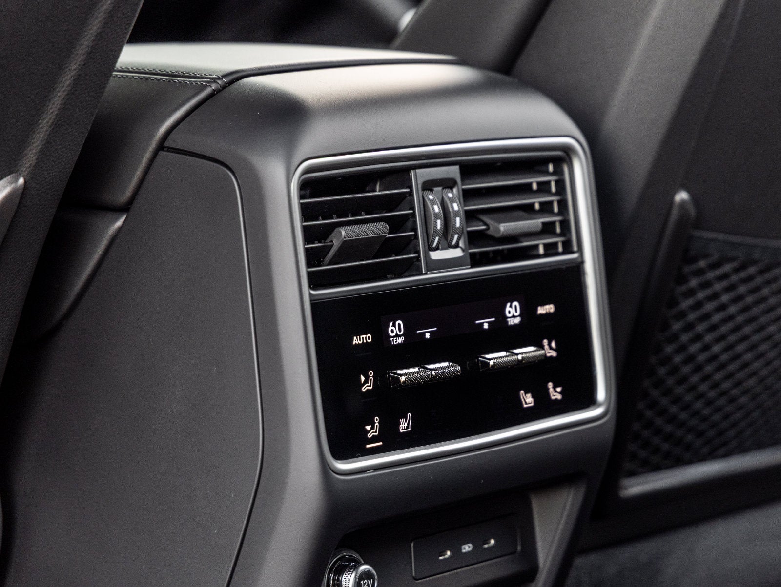 2025 Porsche Cayenne E-Hybrid Coupe Turbo