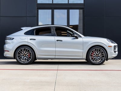 2025 Porsche Cayenne Cayenne S E-Hybrid Coupe