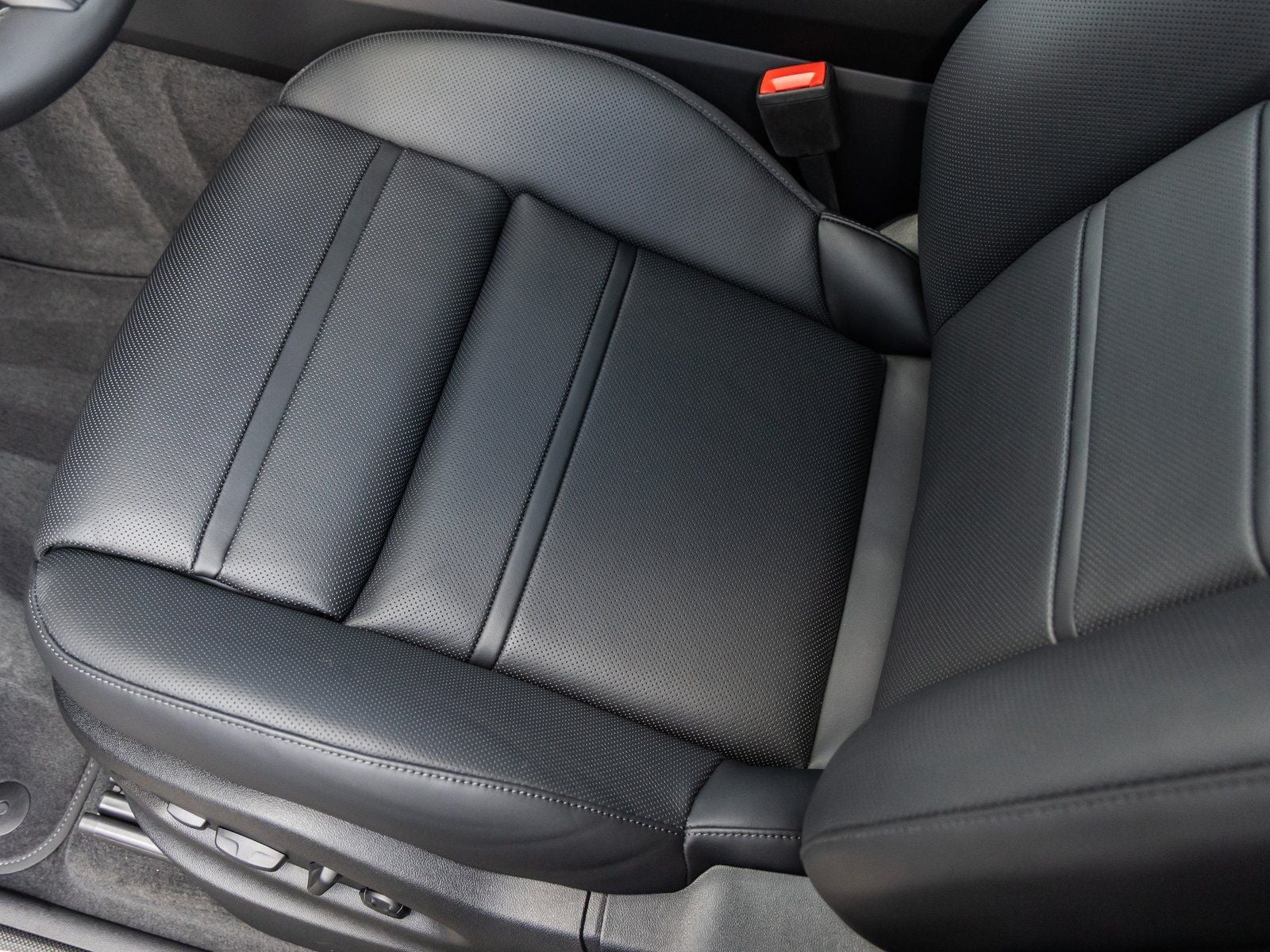 2025 Porsche Cayenne Cayenne S E-Hybrid Coupe