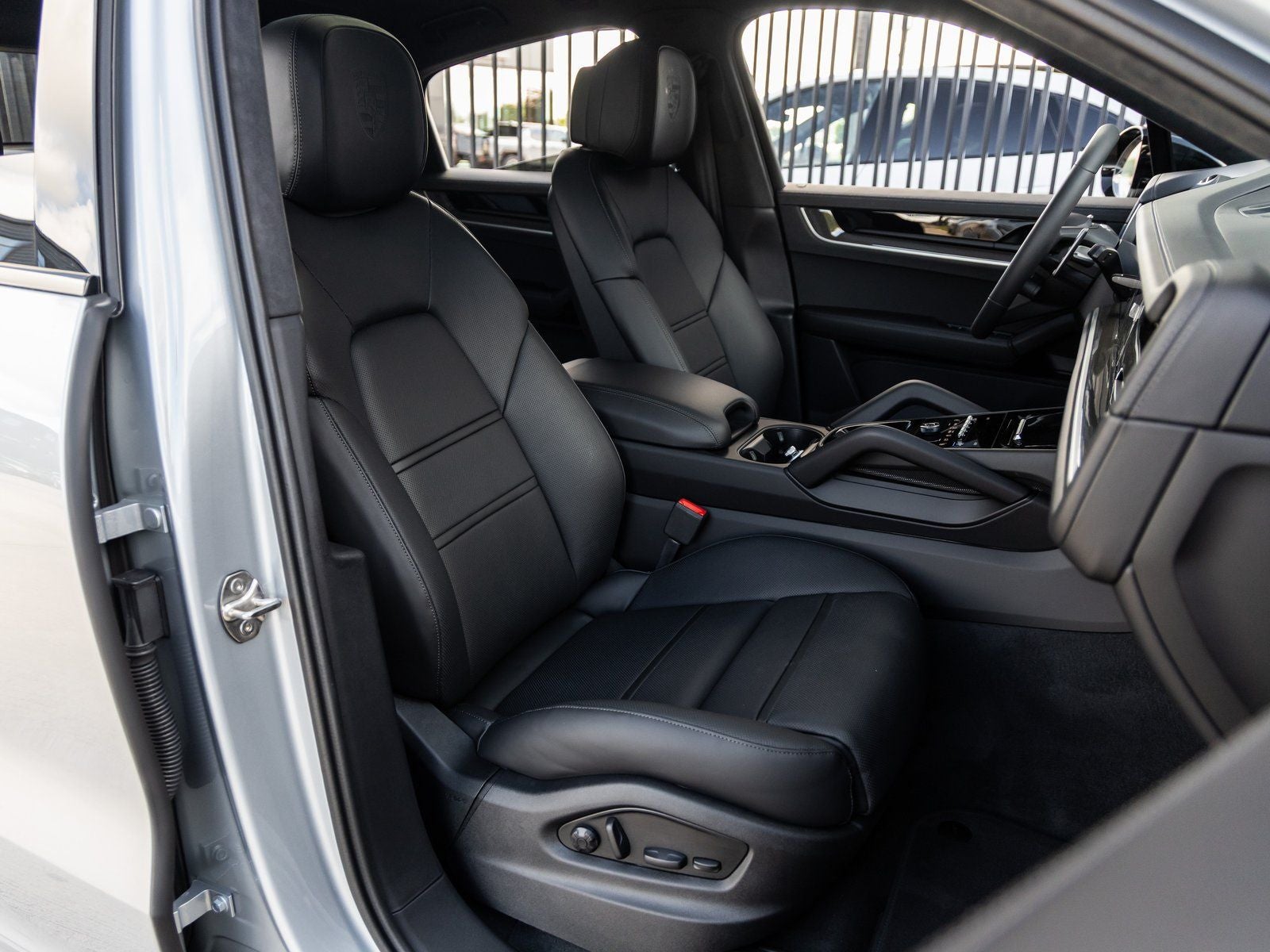 2025 Porsche Cayenne Cayenne S E-Hybrid Coupe