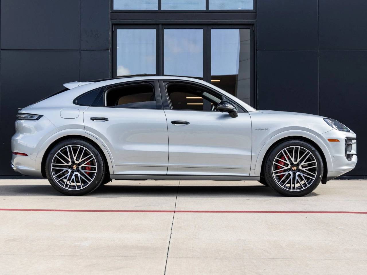 2025 Porsche Cayenne Cayenne S E-Hybrid Coupe