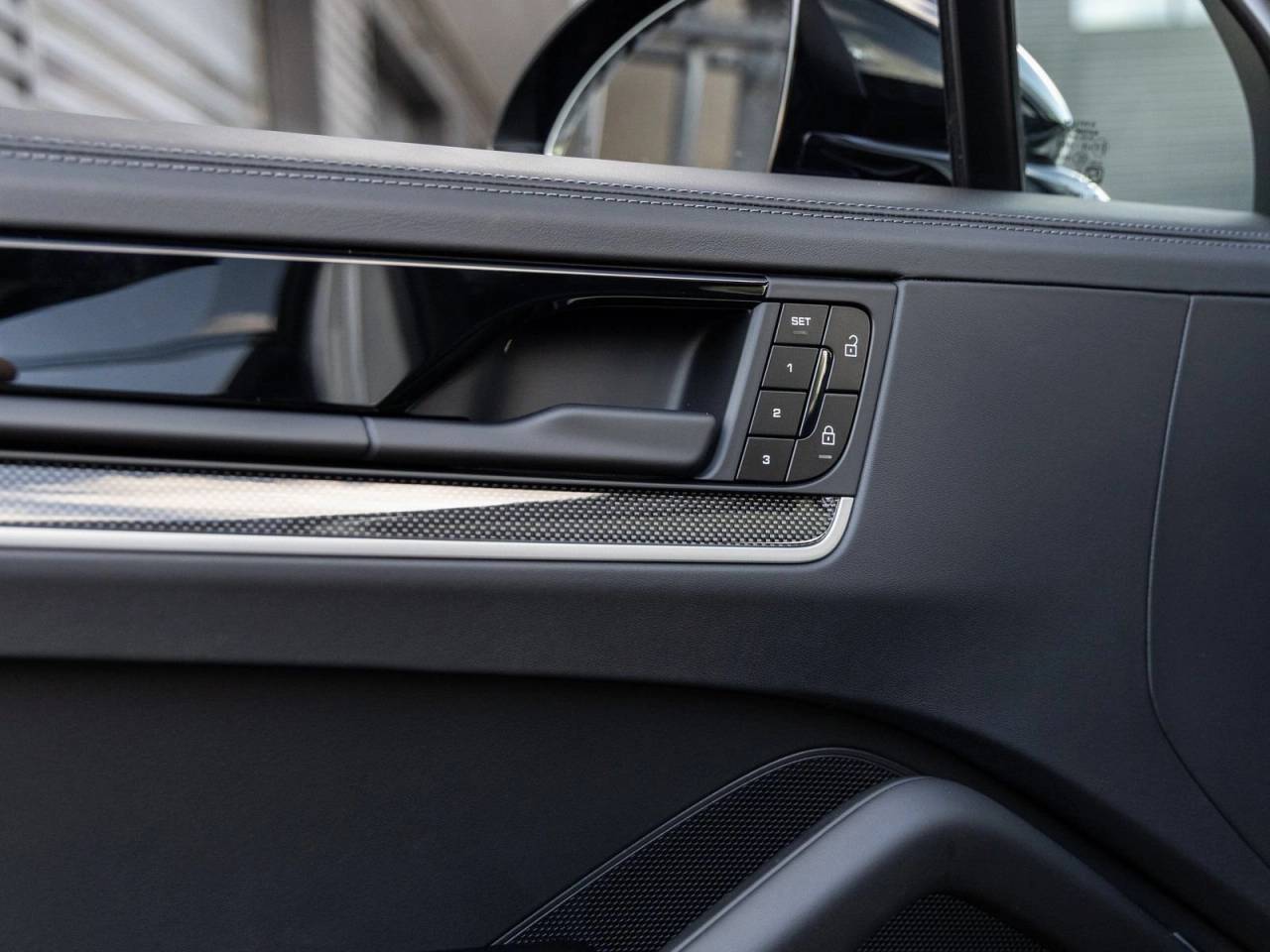 2025 Porsche Cayenne Cayenne S E-Hybrid Coupe