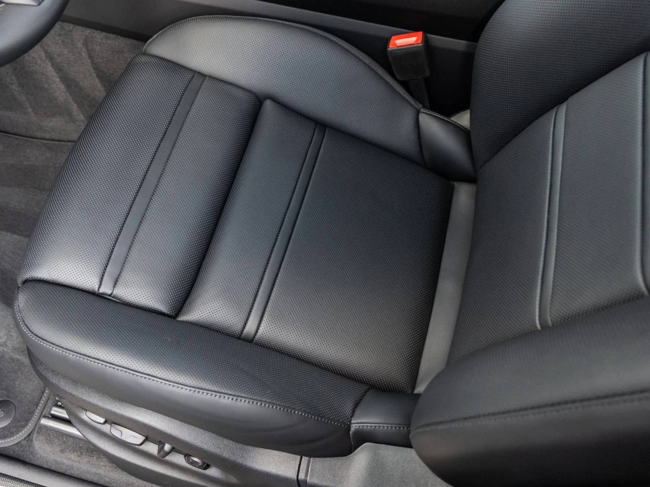 2025 Porsche Cayenne Cayenne S E-Hybrid Coupe