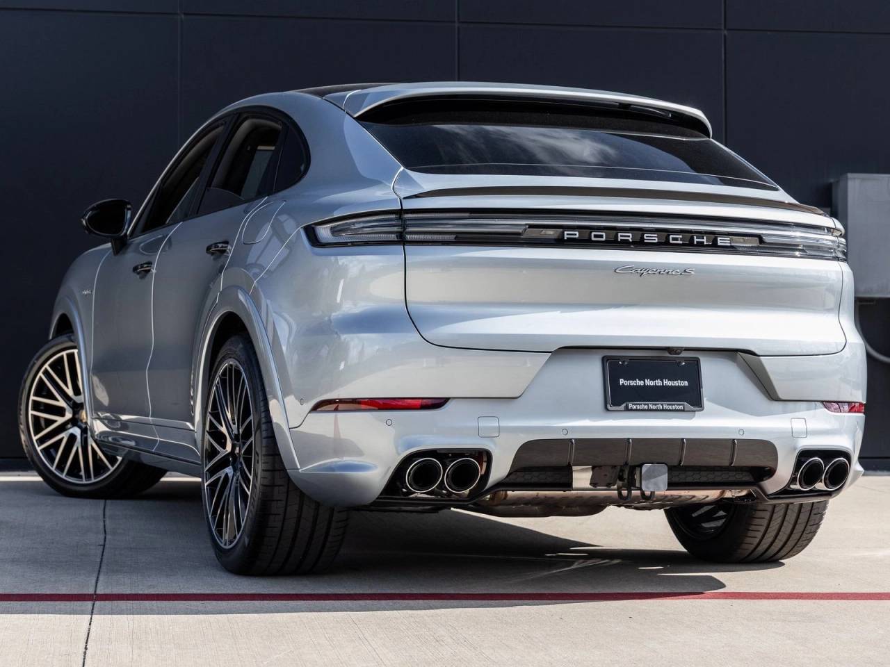 2025 Porsche Cayenne Cayenne S E-Hybrid Coupe